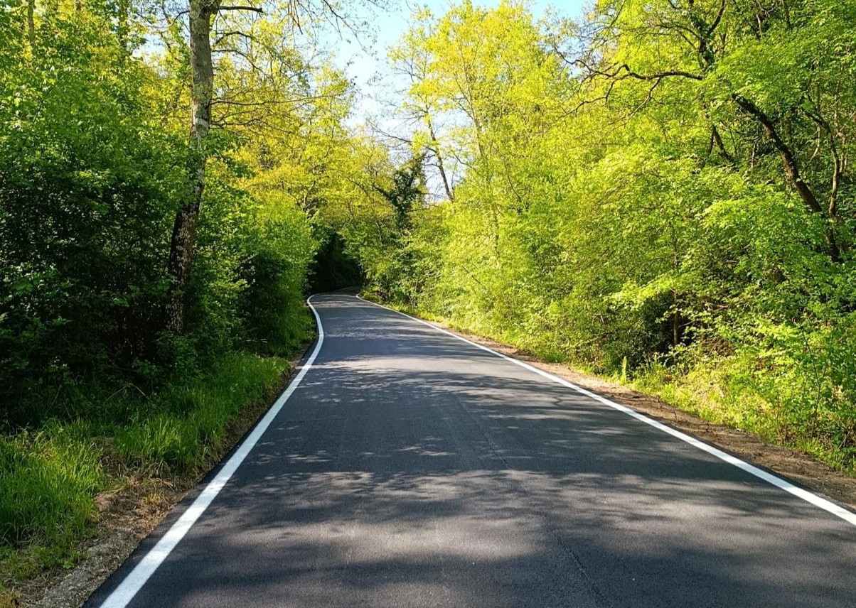 - interventi sulla strada in localit&agrave; Fondaccio, completati i lavori di messa in sicurezza